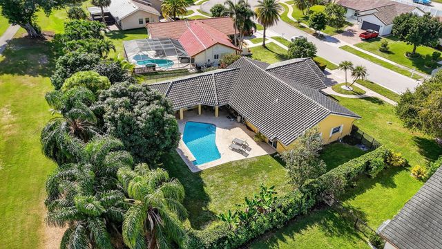 21310 Escondido Way S, Boca Raton, FL 33433