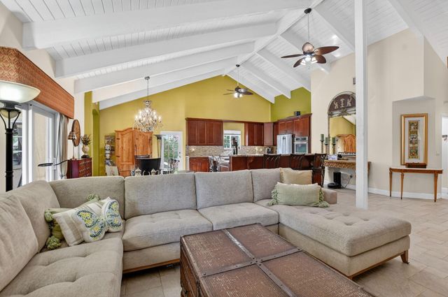 21310 Escondido Way S, Boca Raton, FL 33433