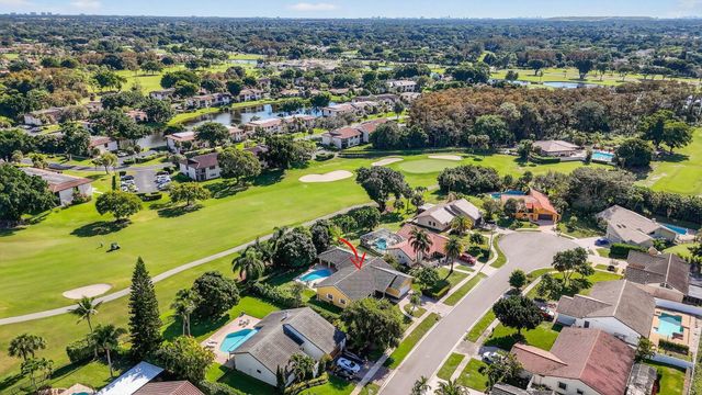 21310 Escondido Way S, Boca Raton, FL 33433