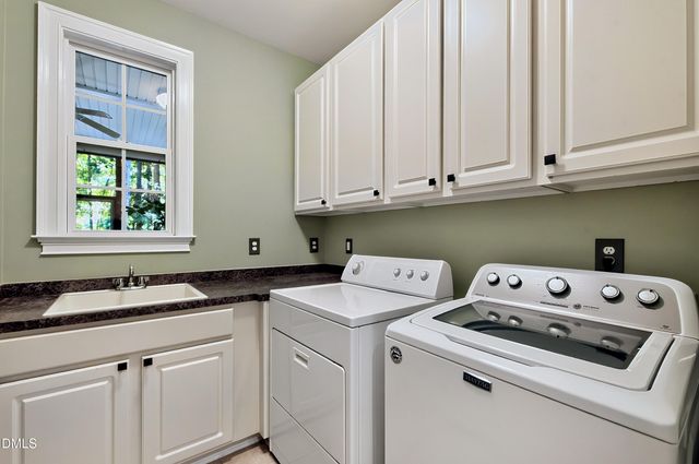 8923 Scotch Castle Drive, Raleigh, NC 27612