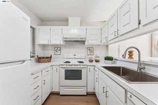 1159 Admiralty Ln, Alameda, CA 94502