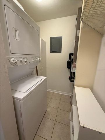 1515 NW 29TH ROAD D2, Gainesville, FL 32605