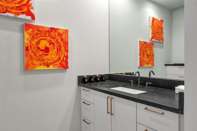 2323 N Houston Street 413, Dallas, TX 75219