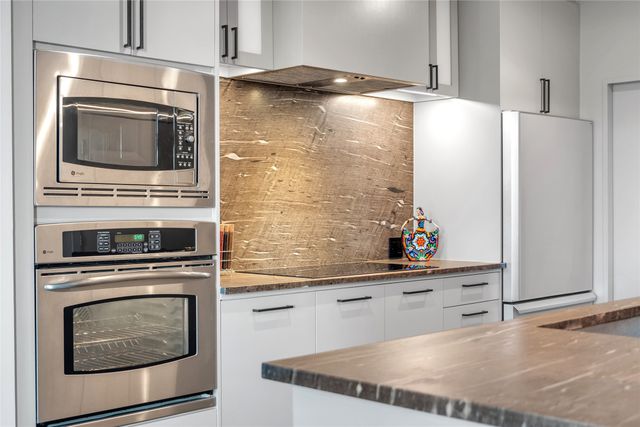 2323 N Houston Street 413, Dallas, TX 75219