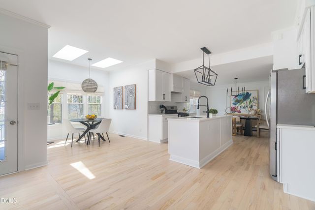 1512 Cooper Falls Lane, Raleigh, NC 27614