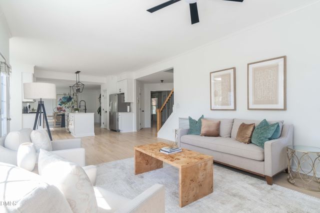 1512 Cooper Falls Lane, Raleigh, NC 27614