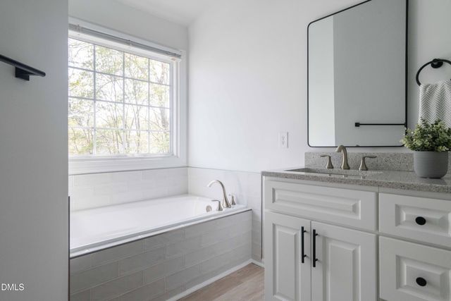 1512 Cooper Falls Lane, Raleigh, NC 27614