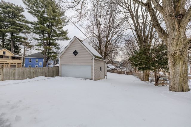 172 Belmont Ave, Springfield, MA 01108