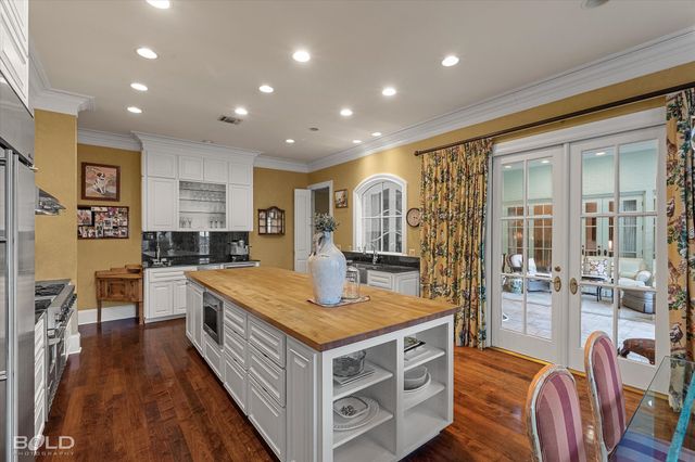 6421 Birnamwood Road, Shreveport, LA 71106