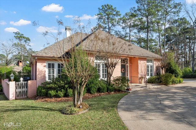 6421 Birnamwood Road, Shreveport, LA 71106