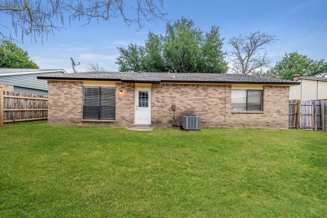 6403 Redwood Lane, Rowlett, TX 75089