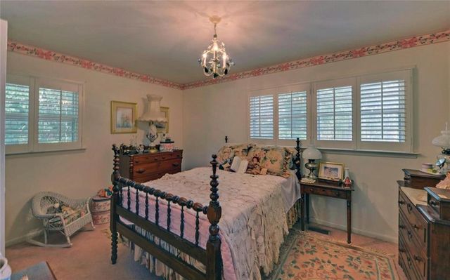 4593 T Moore Road, Oakwood, GA 30566