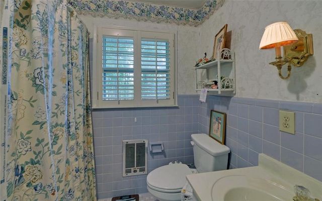 4593 T Moore Road, Oakwood, GA 30566