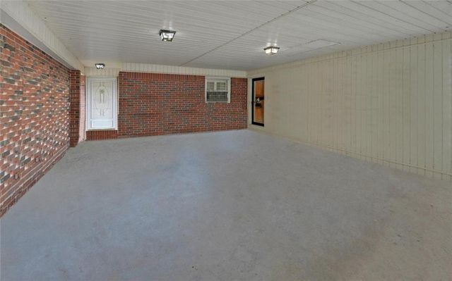 4593 T Moore Road, Oakwood, GA 30566