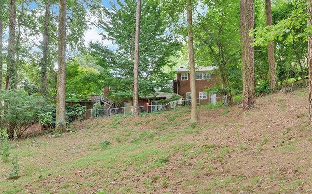 4593 T Moore Road, Oakwood, GA 30566