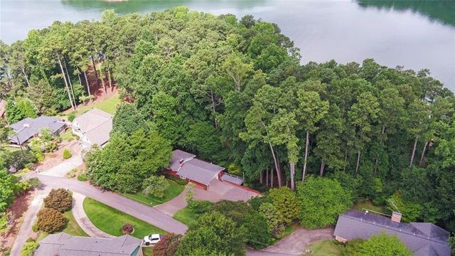 4593 T Moore Road, Oakwood, GA 30566