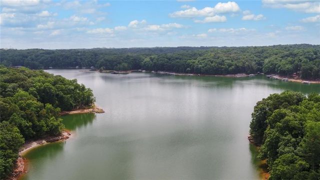 4593 T Moore Road, Oakwood, GA 30566