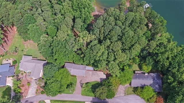 4593 T Moore Road, Oakwood, GA 30566