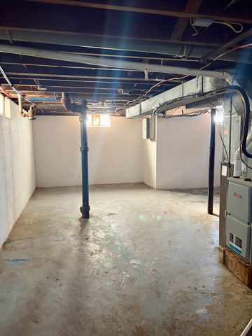 1934 E BOWMAN Street, South Bend, IN 46613