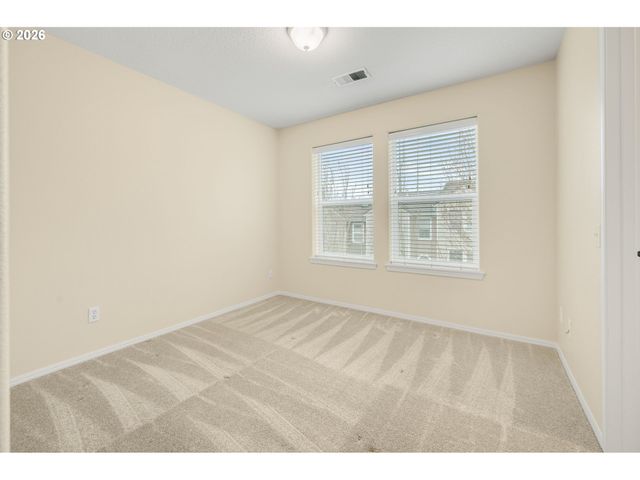 2886 Nw KENNEDY Ct, Portland, OR 97229