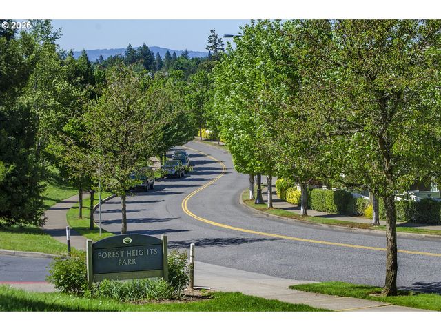 2886 Nw KENNEDY Ct, Portland, OR 97229