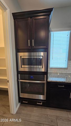 18351 W MERCER Lane, Surprise, AZ 85388