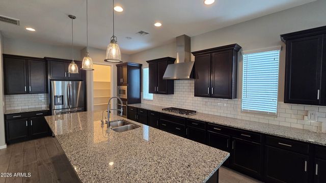 18351 W MERCER Lane, Surprise, AZ 85388
