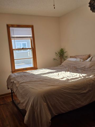 307 6th Ave NE, Independence, IA 50644