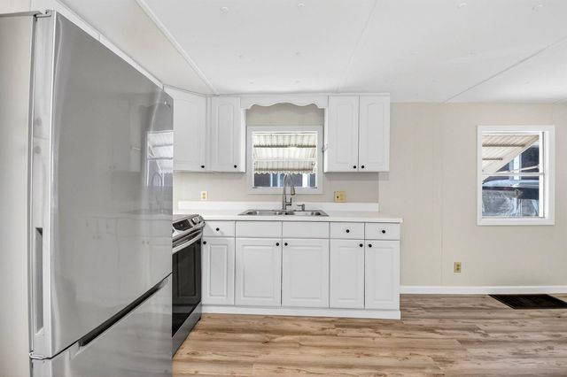 5 Cedar Drive CD5, Briny Breezes, FL 33435
