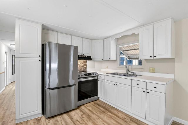 5 Cedar Drive CD5, Briny Breezes, FL 33435