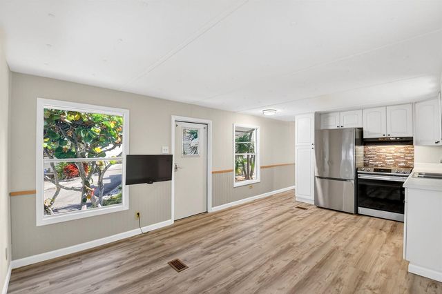 5 Cedar Drive CD5, Briny Breezes, FL 33435
