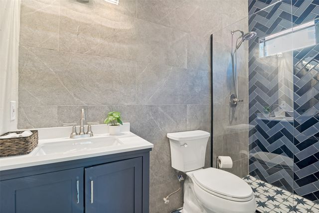 9006 Greenwood Trail, Rowlett, TX 75088