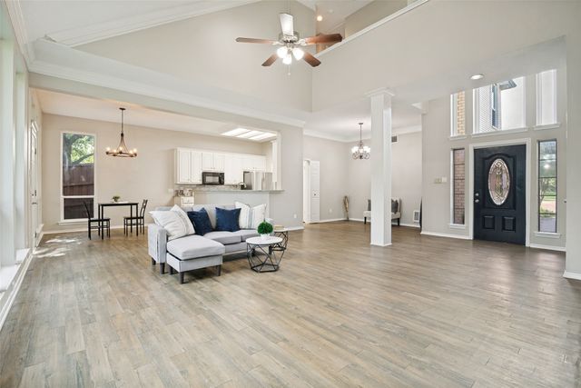 9006 Greenwood Trail, Rowlett, TX 75088