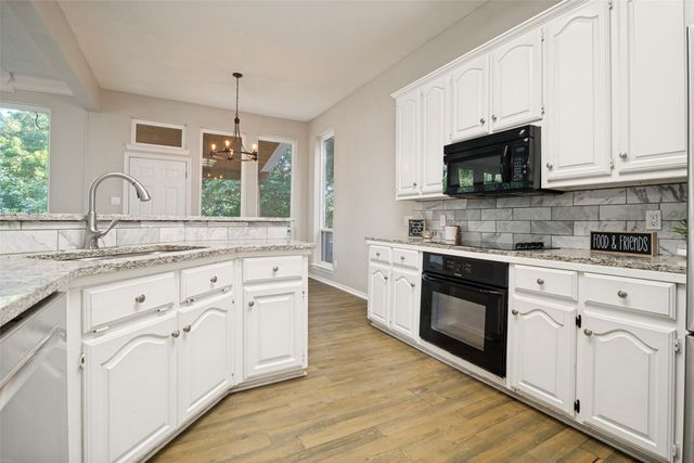 9006 Greenwood Trail, Rowlett, TX 75088