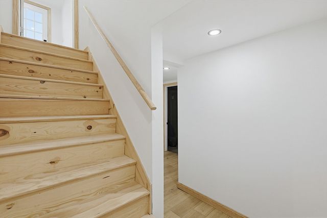 3 Robert St, Attleboro, MA 02703