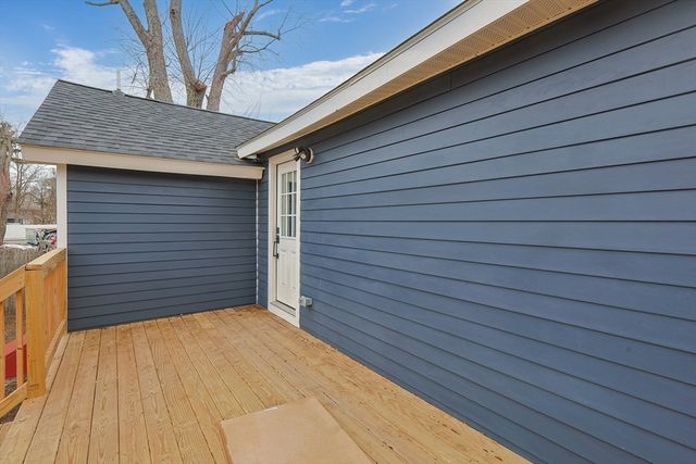 3 Robert St, Attleboro, MA 02703