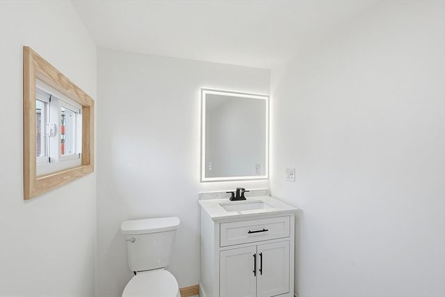 3 Robert St, Attleboro, MA 02703