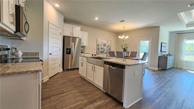 8204 Yona Trail, Saraland, AL 36571