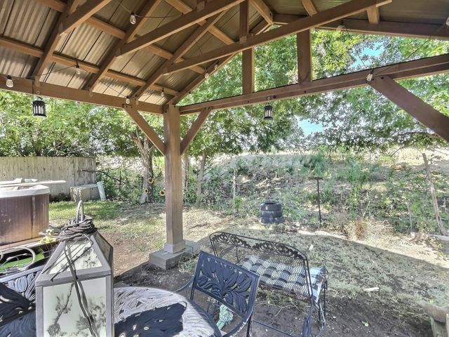 13621 Ponderosa Ranch Road, Fort Worth, TX 76262