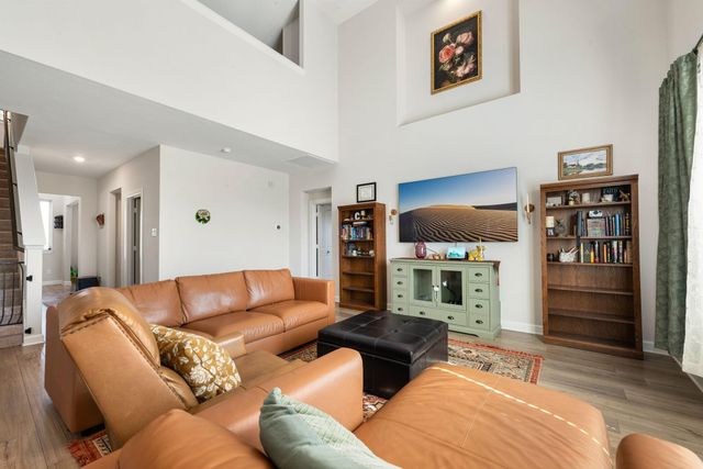 13721 Gaff Rig Drive, Texas City, TX 77510