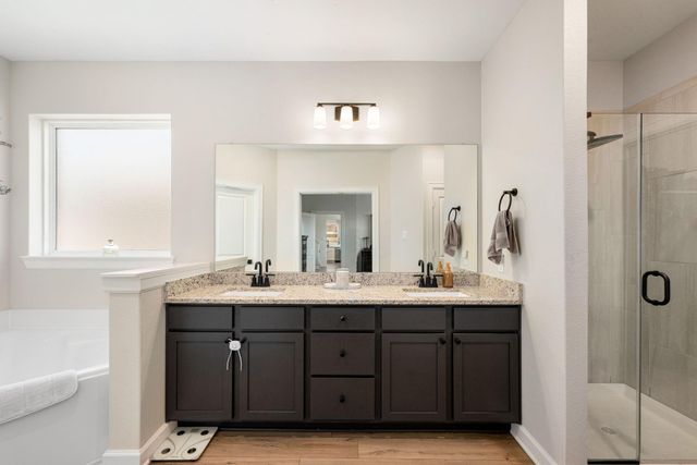 13721 Gaff Rig Drive, Texas City, TX 77510