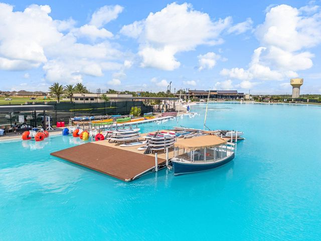 13721 Gaff Rig Drive, Texas City, TX 77510