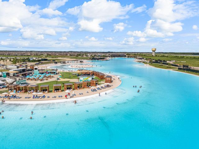 13721 Gaff Rig Drive, Texas City, TX 77510