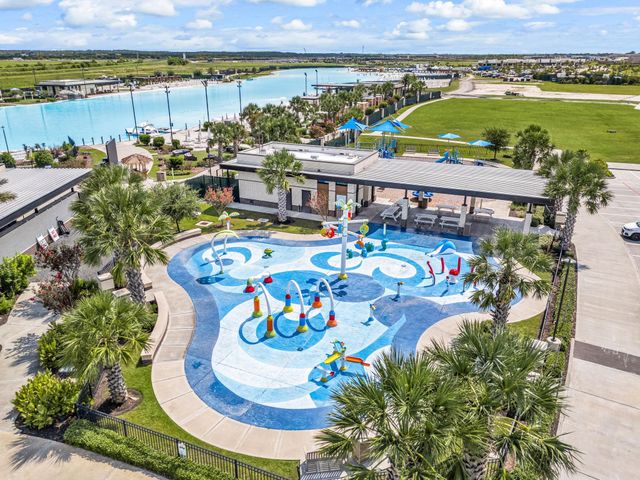 13721 Gaff Rig Drive, Texas City, TX 77510