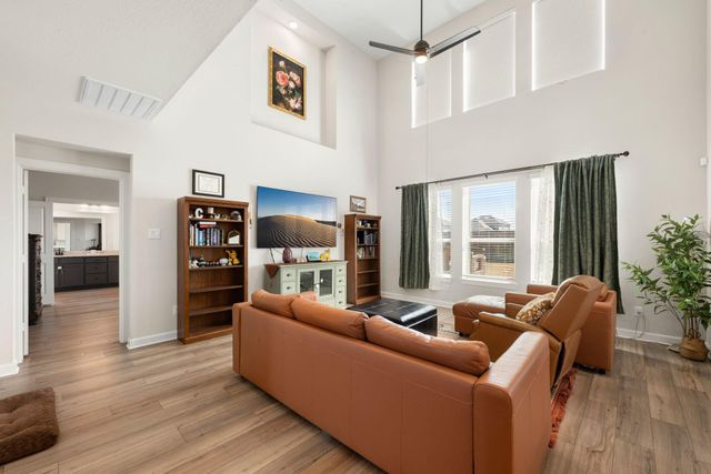 13721 Gaff Rig Drive, Texas City, TX 77510