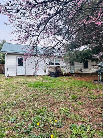 520 Beechwood Drive, Monticello, IN 47960