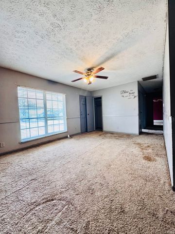 520 Beechwood Drive, Monticello, IN 47960