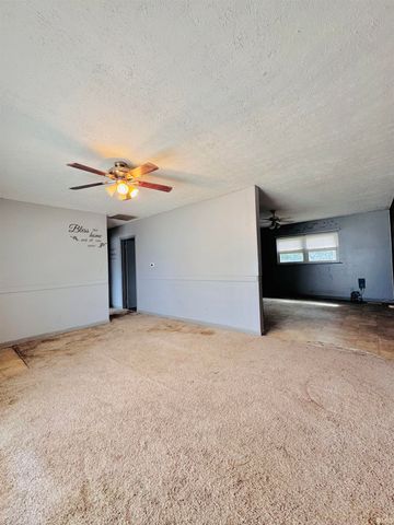 520 Beechwood Drive, Monticello, IN 47960