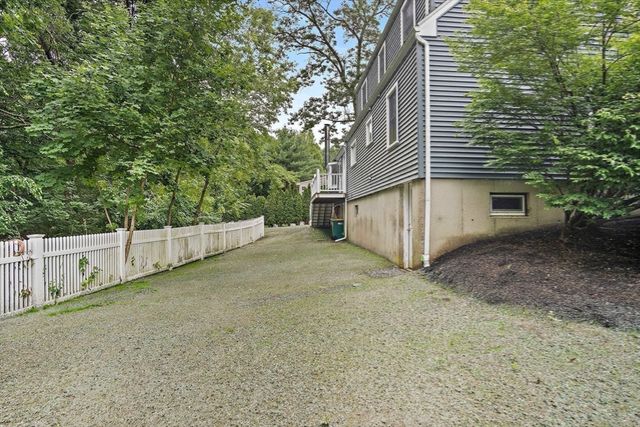 25 Indian Hill Road, Woburn, MA 01801