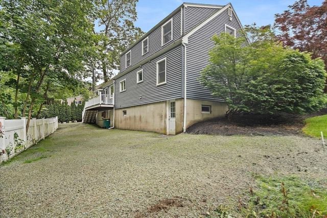 25 Indian Hill Road, Woburn, MA 01801